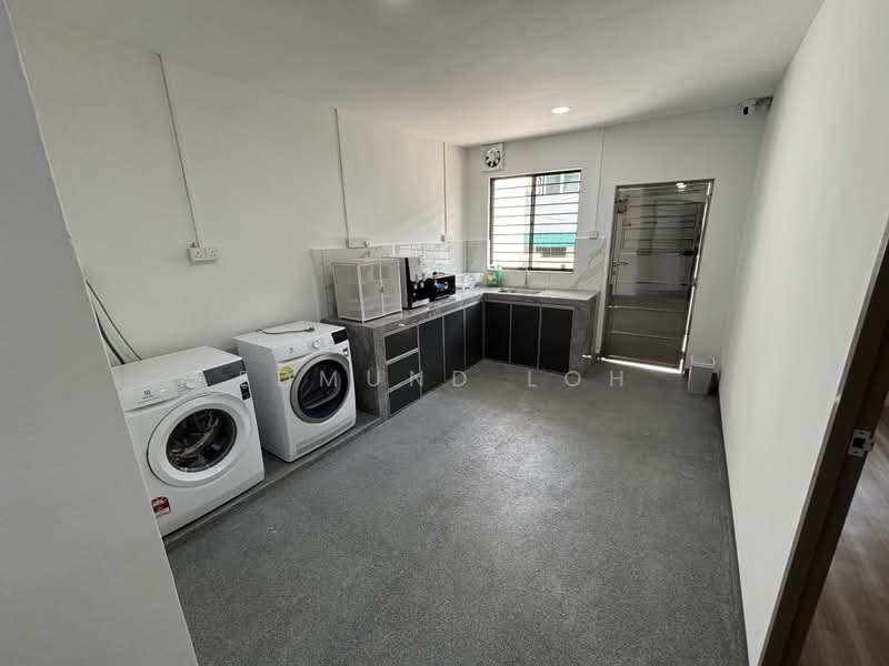 2-storey Terraced House for Rent in Taman Sri Tebrau (Johor Bahru) - Edmund Loh - Kitchen - PropertyGuru.com.my