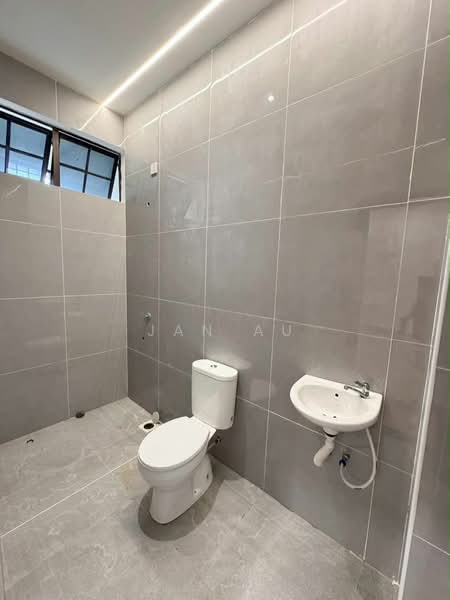 2-storey Terraced House for Sale in Taman Dato' Chellam (Ulu Tiram) - JAN AU - Bathroom - PropertyGuru.com.my