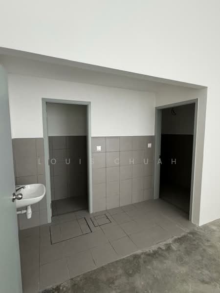 Kedai / Pejabat untuk Disewa di Bayan Lepas (Penang) - Louis Chuah - Bathroom - PropertyGuru.com.my