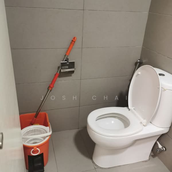 Servis Apartment untuk Disewa di Avenue D'Vogue - Josh Chai - Bathroom - PropertyGuru.com.my