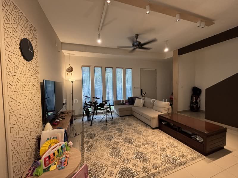 Rumah Teres 2 Tingkat untuk Dijual di Iskandar Puteri (Nusajaya) (Johor) - Edmund Loh - Living Room - PropertyGuru.com.my