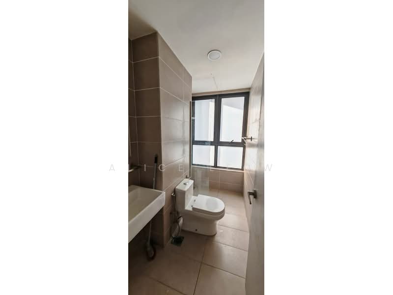 Pangsapuri untuk Dijual di Kayangan Apartment - Alice Leow - Bathroom - PropertyGuru.com.my