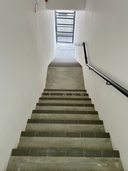 Kedai / Pejabat untuk Disewa di Taman Midah (Cheras) - Vickky Wong CF - Corridor - PropertyGuru.com.my