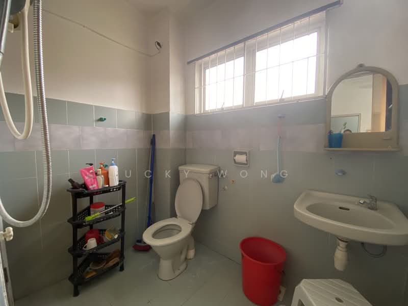 2-storey Terraced House for Rent in Sungai Long (Bandar Sungai Long) - Lucky Wong - Bathroom - PropertyGuru.com.my