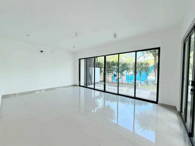 Semi-Detached House for Sale in Cyberjaya (Selangor) - Jared Wong - Living Room - PropertyGuru.com.my