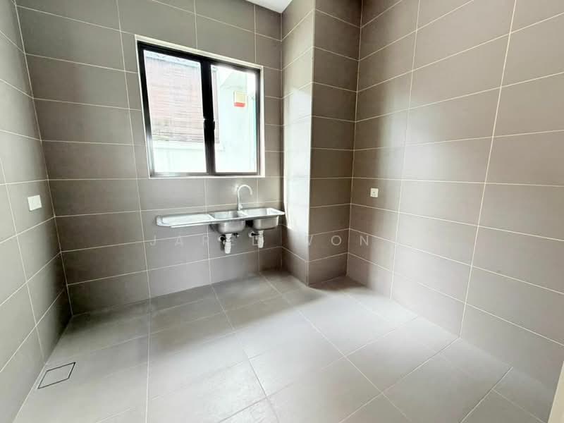 Semi-Detached House for Sale in Cyberjaya (Selangor) - Jared Wong - Kitchen - PropertyGuru.com.my