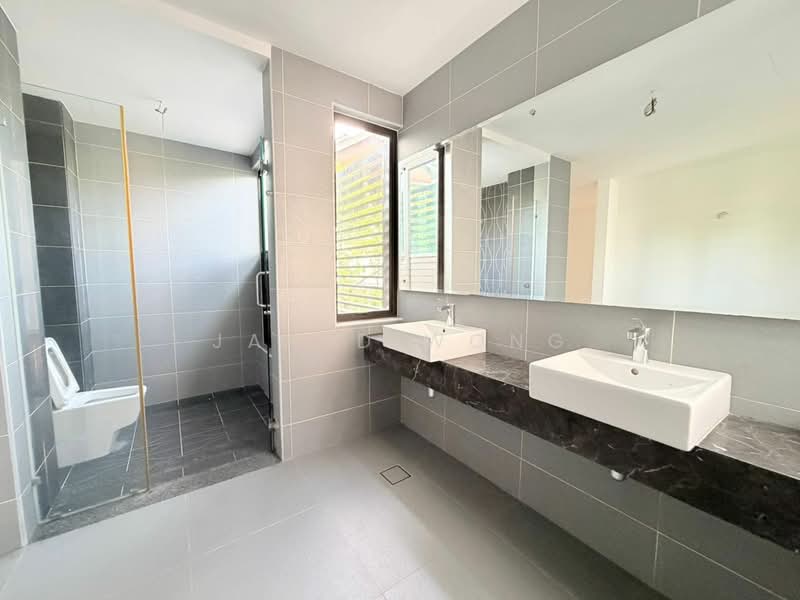 Semi-Detached House for Sale in Cyberjaya (Selangor) - Jared Wong - Bathroom - PropertyGuru.com.my