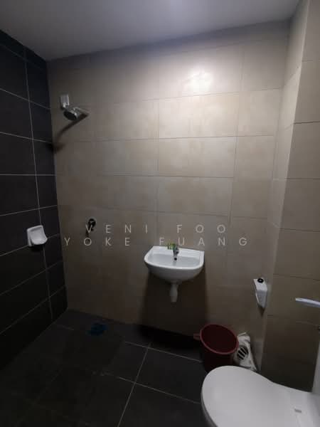 Service Residence for Rent at Stanford Suites @ EduSentral - Veni Foo Yoke Fuang - Bathroom - PropertyGuru.com.my