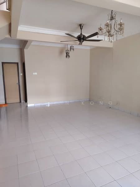 Rumah Teres 2 Tingkat untuk Disewa di Kajang (Selangor) - Melvin Kong - Living Room - PropertyGuru.com.my