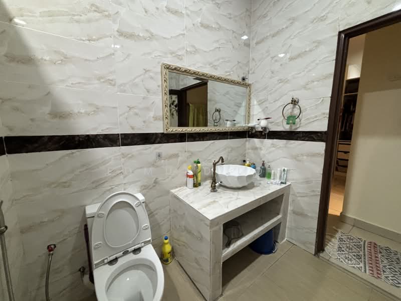 Rumah Banglo untuk Dijual di Kampung Kempas Baru (Tampoi) - Edmund Loh - Bathroom - PropertyGuru.com.my