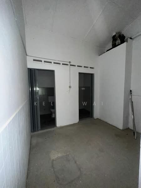 Retail Space for Sale in Johor Bahru (Johor) - Kelly Wai - Bathroom - PropertyGuru.com.my