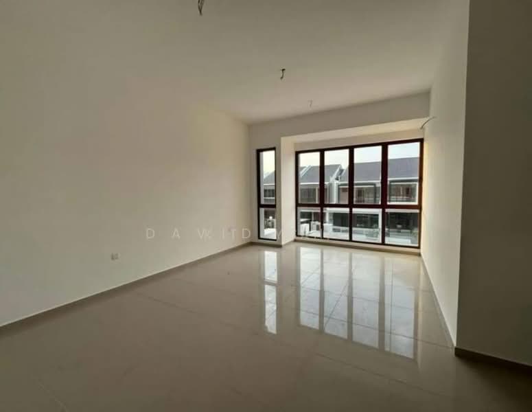 Rumah Teres 2 Tingkat untuk Dijual di Kinrara Residence (Puchong) - David Chee - Living Room - PropertyGuru.com.my