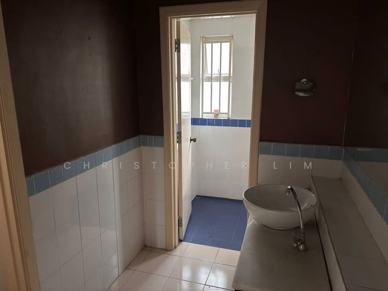 Kondominium untuk Dijual di Seri Maya Condominium - Christopher Lim - Bathroom - PropertyGuru.com.my