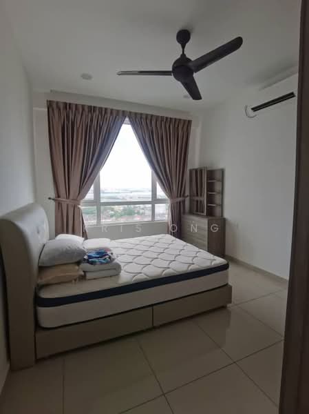 Service Residence for Rent at D'carlton (Residensi Seri Mega) - Kris Ong - Bedroom - PropertyGuru.com.my
