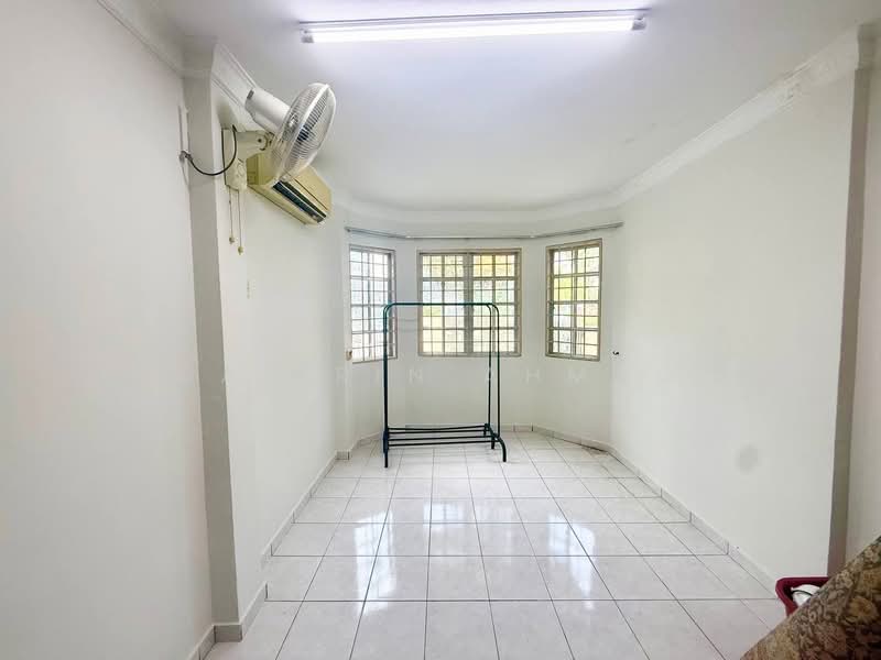 Rumah Teres 2 Tingkat untuk Dijual di Saujana Impian (Kajang) - Sabirin Ahmad - PropertyGuru.com.my