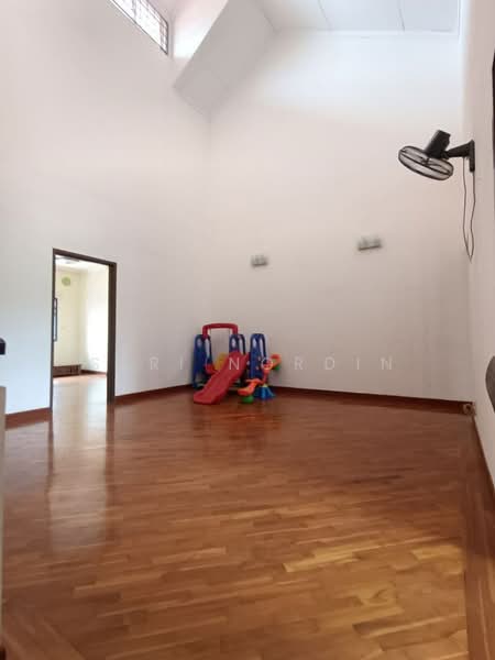 2-storey Terraced House for Sale in Subang Bestari (Shah Alam) - Seri Nordin - PropertyGuru.com.my