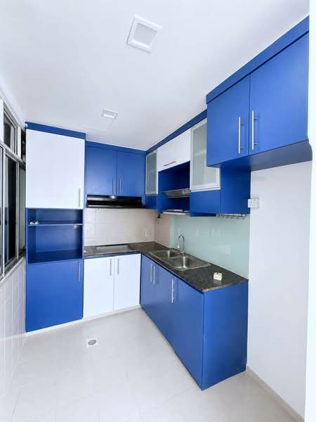 Apartment for Sale at Lake View Suites - Karl Lim - Kitchen - PropertyGuru.com.my