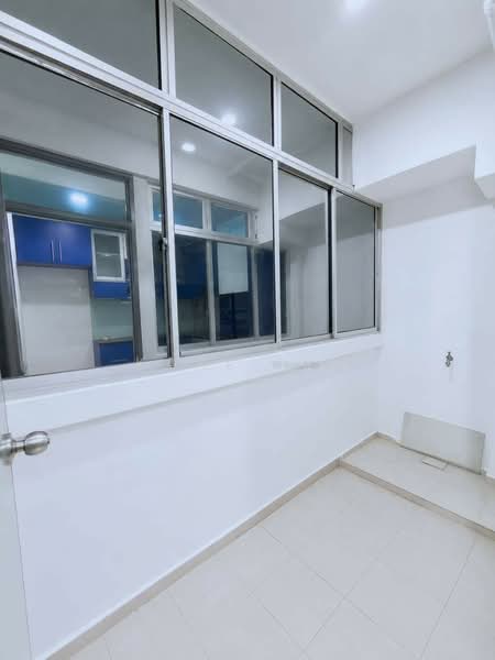 Apartment for Sale at Lake View Suites - Karl Lim - Interior - PropertyGuru.com.my