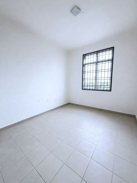 Apartment for Sale at Lake View Suites - Karl Lim - Interior - PropertyGuru.com.my