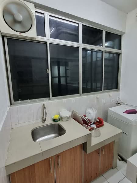 Kondominium untuk Disewa di Residensi Laguna (Sunway Belvedere) - Raymond Ling - Kitchen - PropertyGuru.com.my
