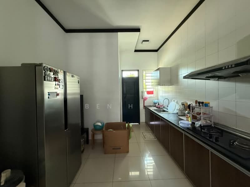 2-storey Terraced House for Rent in Sungai Ara (Penang) - Ben Hew - Kitchen - PropertyGuru.com.my