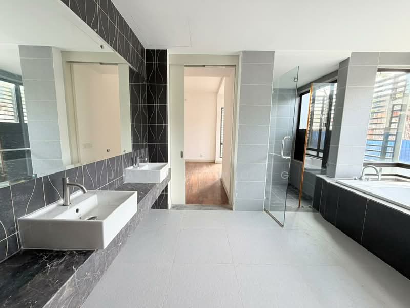 Semi-Detached House for Sale in Cyberjaya (Selangor) - Jared Wong - Bathroom - PropertyGuru.com.my