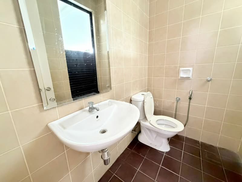 Semi-Detached House for Sale in Cyberjaya (Selangor) - Jared Wong - Bathroom - PropertyGuru.com.my
