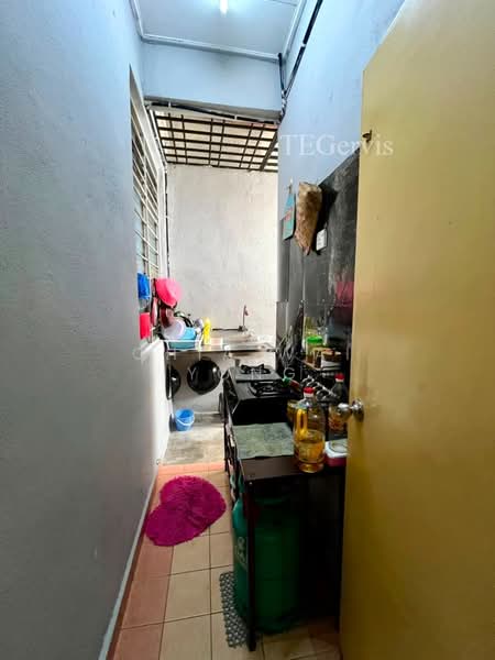 1-storey Terraced House for Sale in Bandar Bukit Raja (Klang) - Chia Wai Yong - Kitchen - PropertyGuru.com.my
