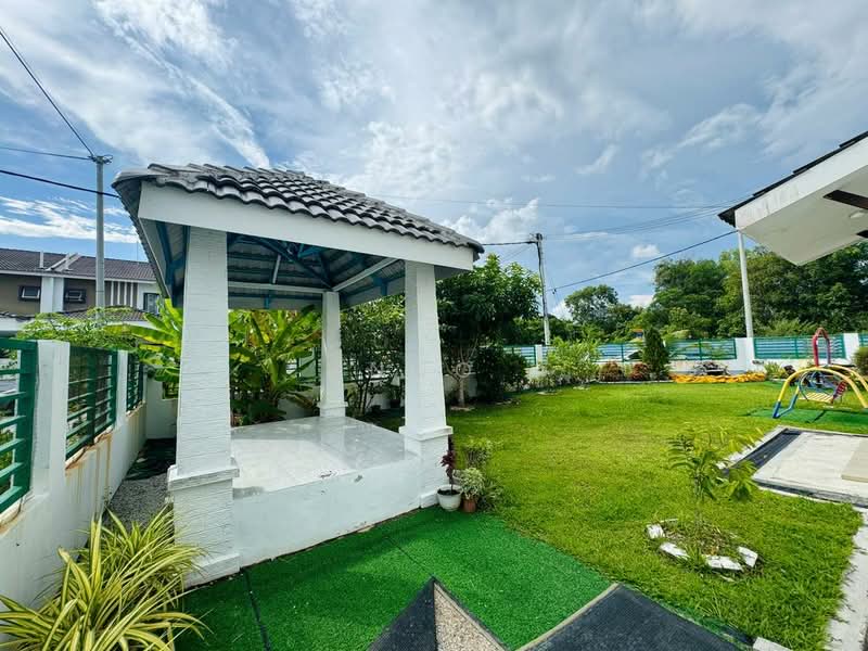 Rumah Teres 2 Tingkat untuk Dijual di Bandar Putera Indah (Batu Pahat) - NGO - Exterior - PropertyGuru.com.my