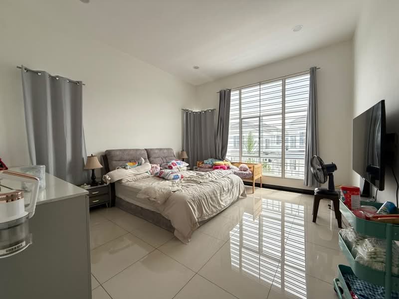 Rumah Kluster untuk Dijual di Setia Tropika (Johor Bahru) - Grace Low - Bedroom - PropertyGuru.com.my