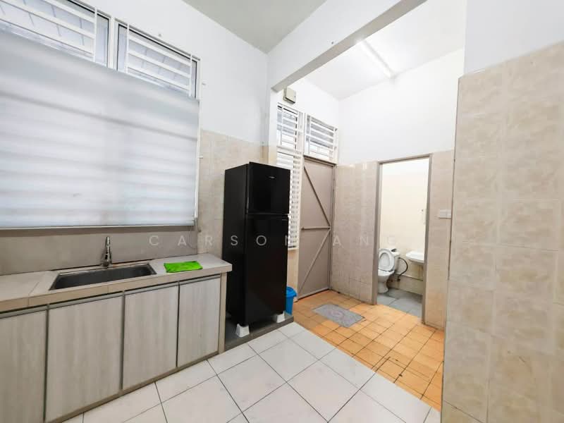 Rumah Teres 2 Tingkat untuk Disewa di Taman Bagan Lalang (Butterworth) - Carson Ang - Kitchen - PropertyGuru.com.my