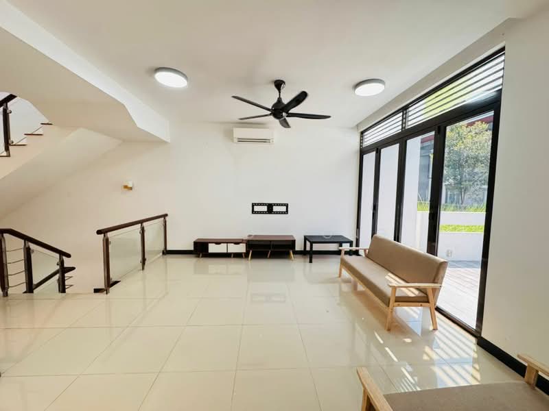 Rumah Teres 3-Tingkat untuk Disewa di Cyberjaya (Selangor) - Jared Wong - Living Room - PropertyGuru.com.my