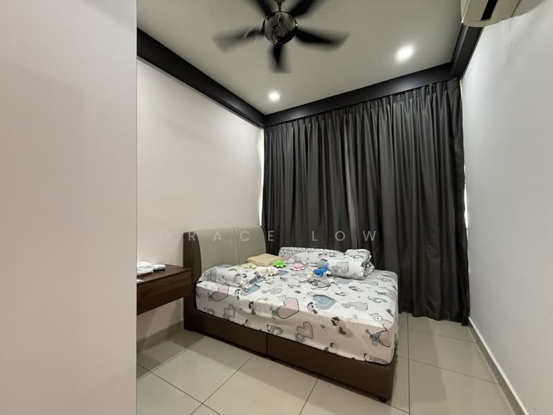 Service Residence for Sale at D'Summit Residences - Grace Low - Bedroom - PropertyGuru.com.my