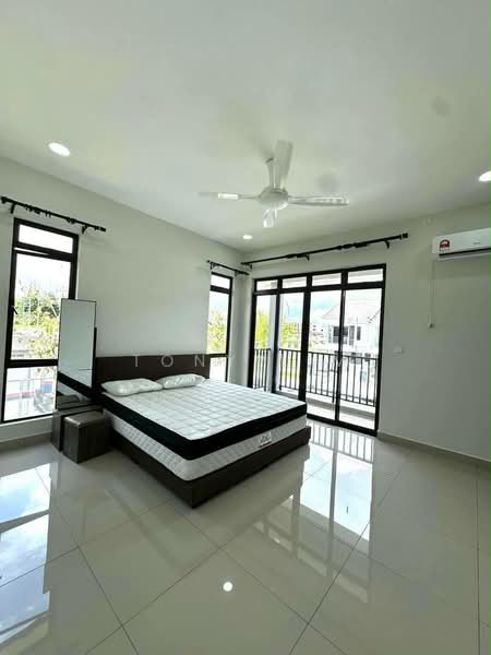 2-storey Terraced House for Rent in Leisure Farm (Gelang Patah) - Tony Lim - Bedroom - PropertyGuru.com.my