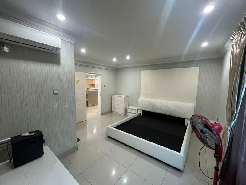 Servis Apartment untuk Dijual di SuriaMas Suites - Jackson Pang - Bedroom - PropertyGuru.com.my