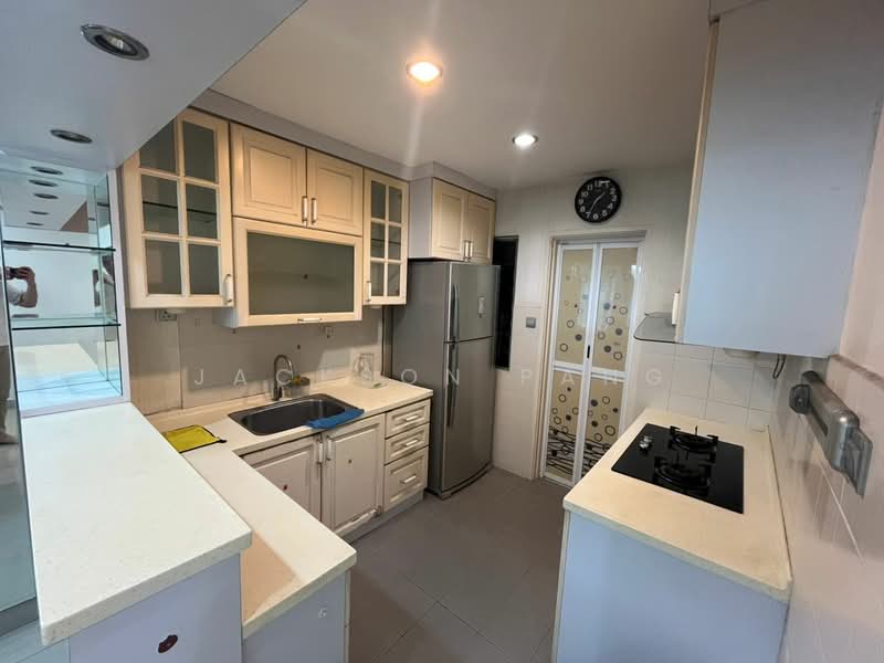 Servis Apartment untuk Dijual di SuriaMas Suites - Jackson Pang - Kitchen - PropertyGuru.com.my