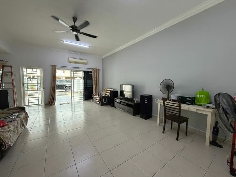 Rumah Teres 2 Tingkat untuk Disewa di Bandar Ainsdale (Seremban) - Marcus Yeow - Living Room - PropertyGuru.com.my
