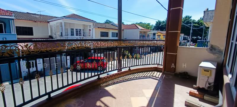 Rumah Teres 2 Tingkat untuk Dijual di Taman Melawati (Ulu Kelang) - Devan Tiarajah - Balcony - PropertyGuru.com.my