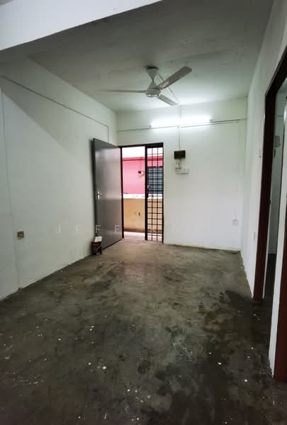Rumah Flat untuk Disewa di Taman Merak Jaya - Jeff Koay - Interior - PropertyGuru.com.my