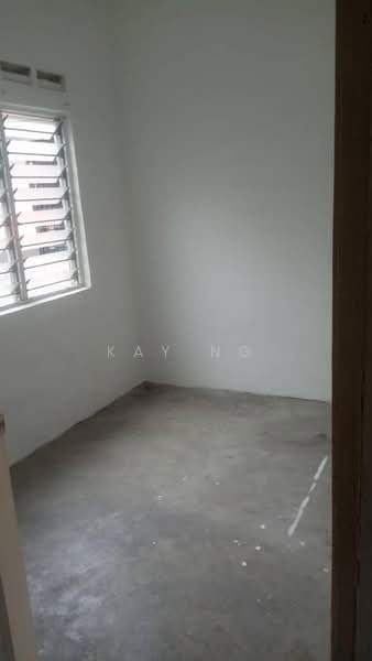 Rumah Flat untuk Dijual di Taman Pulai Utama - Kay Ng - PropertyGuru.com.my