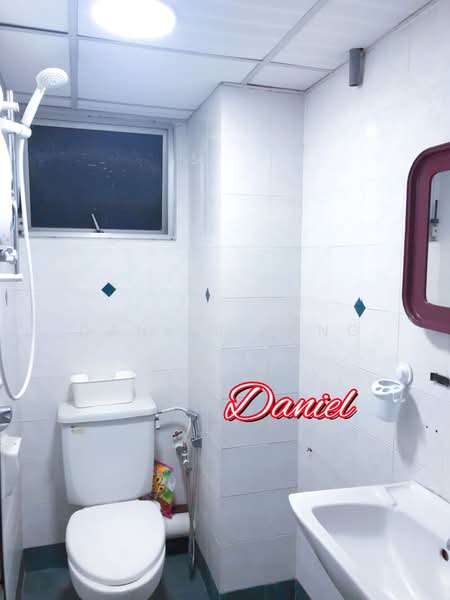 Kondominium untuk Dijual di N-Park Condominium - Daniel Kang - Bathroom - PropertyGuru.com.my