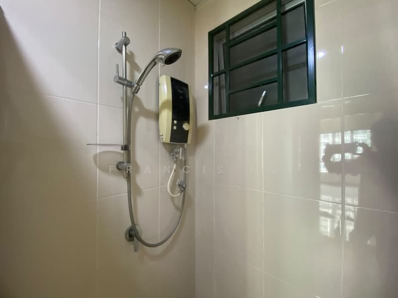 Servis Apartment untuk Disewa di OUG Parklane - Francis Ng - Bathroom - PropertyGuru.com.my