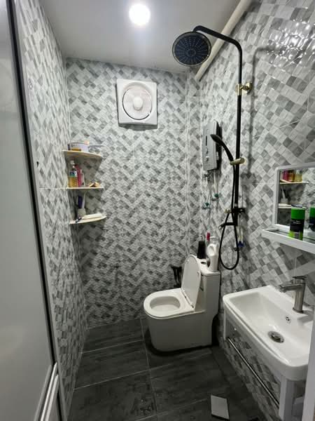 1-storey Terraced House for Rent in Pulau Gadong (Klebang) - TP Wee - PropertyGuru.com.my