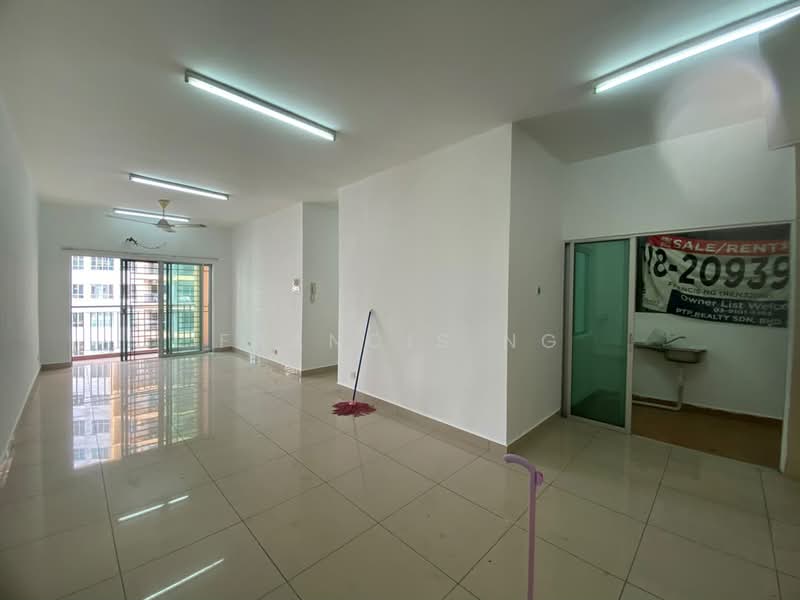 Servis Apartment untuk Disewa di OUG Parklane - Francis Ng - Living Room - PropertyGuru.com.my