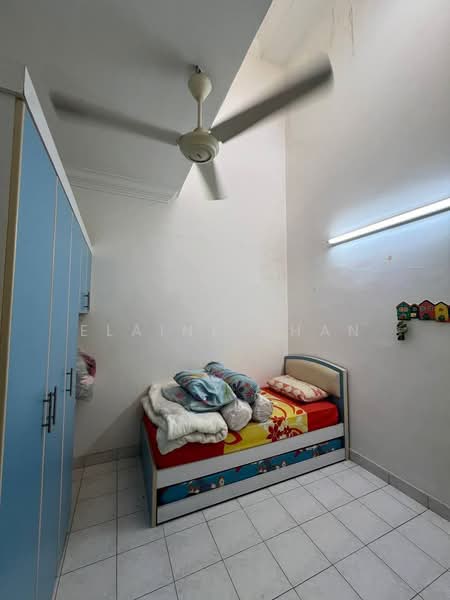 Rumah Teres 1.5 Tingkat untuk Disewa di Taman Pelangi Indah (Ulu Tiram) - Elaine Chan - Bedroom - PropertyGuru.com.my