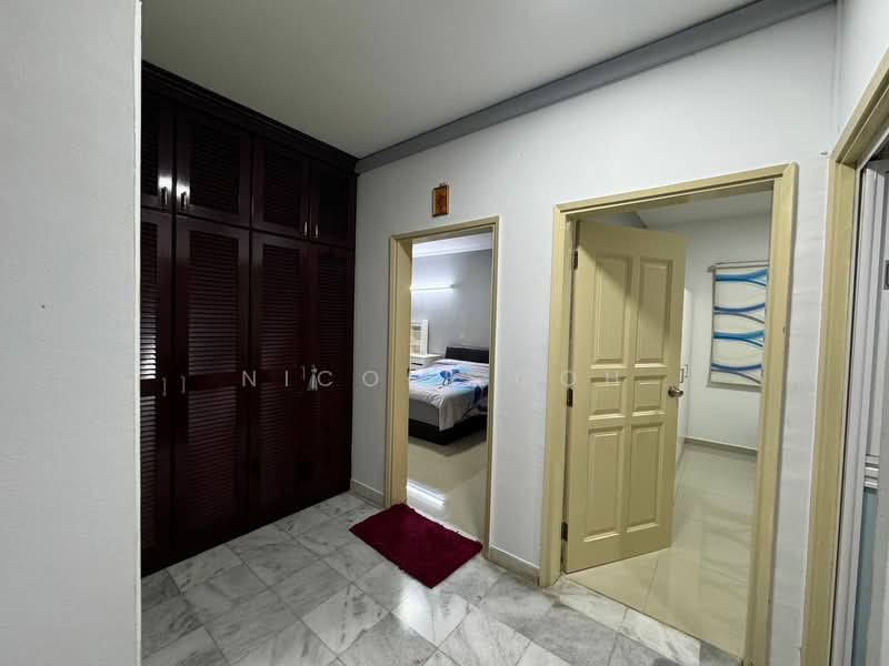 Kondominium untuk Disewa di Endah Regal Condominium - Nicole Goh - Corridor - PropertyGuru.com.my