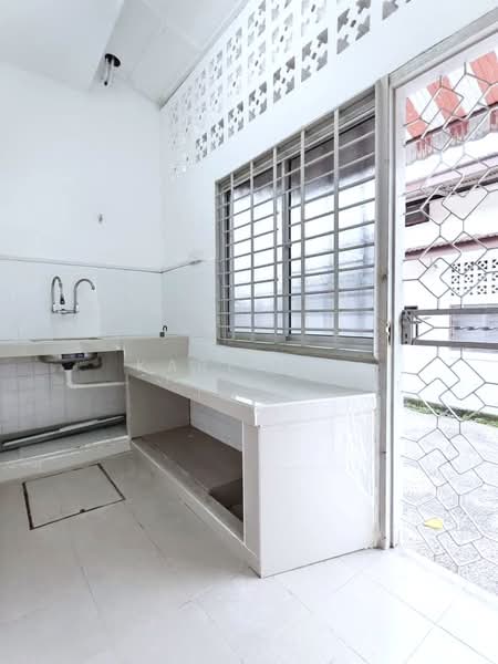 1-storey Terraced House for Sale in Taman Sri Tebrau (Johor Bahru) - Karl Lim - Kitchen - PropertyGuru.com.my