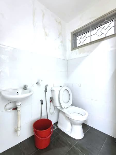 1-storey Terraced House for Sale in Taman Sri Tebrau (Johor Bahru) - Karl Lim - Bathroom - PropertyGuru.com.my