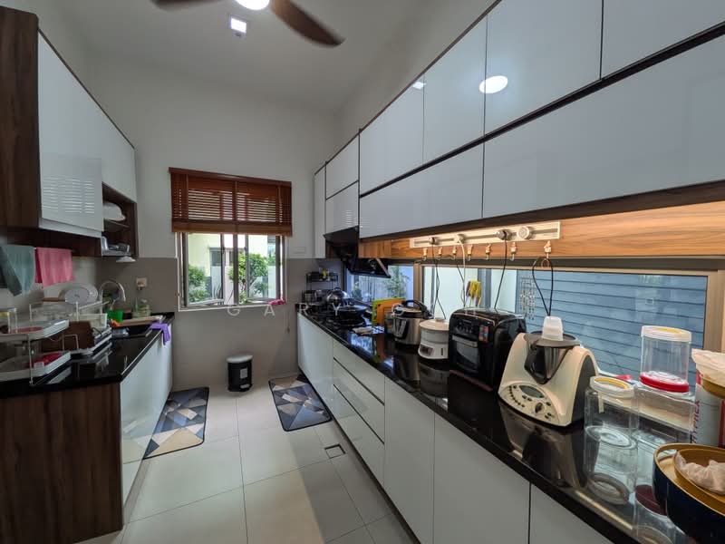 Semi-Detached House for Sale in Temasya Glenmarie (Glenmarie) - Gary Goh - Kitchen - PropertyGuru.com.my