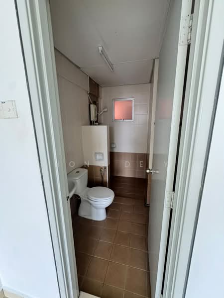 Kondominium untuk Dijual di Fortune Park (Suria Perdana) - Chong De Yi - Bathroom - PropertyGuru.com.my
